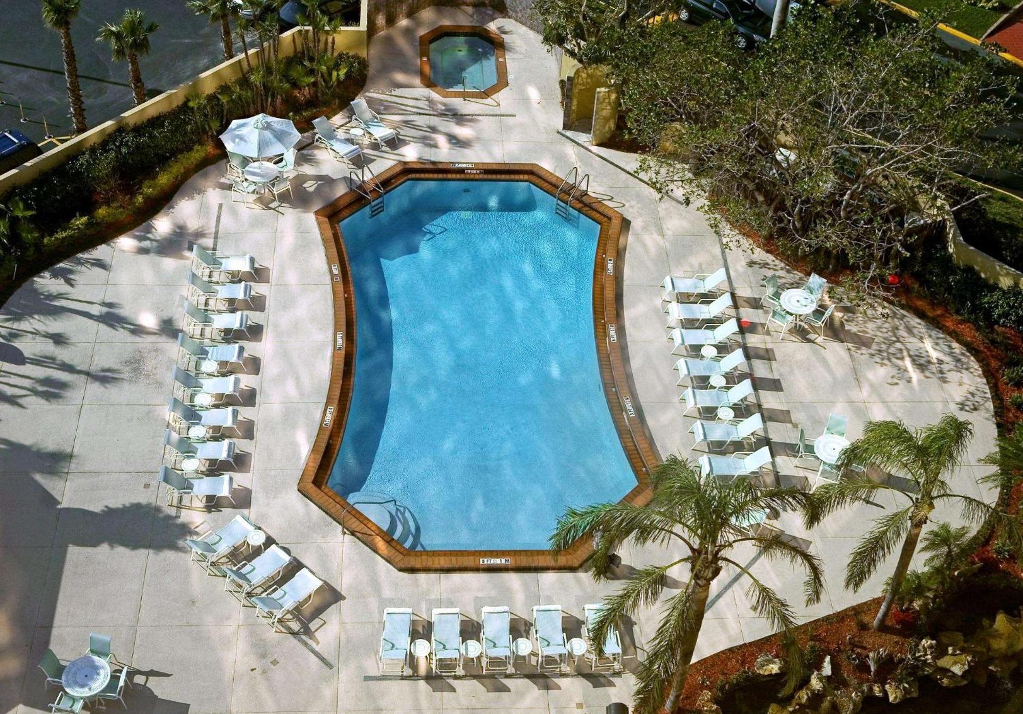 Doubletree By Hilton Hotel Miami Airport & Convention Center Miami Springs Exterior foto